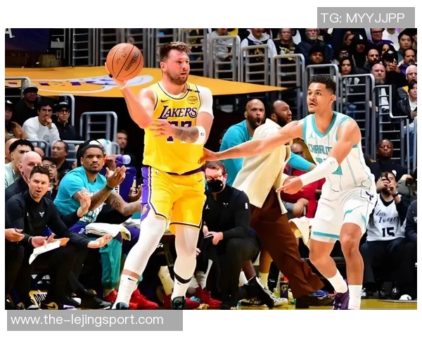 十人齐发力三分雨追梦称黄蜂防守花哨付出代价